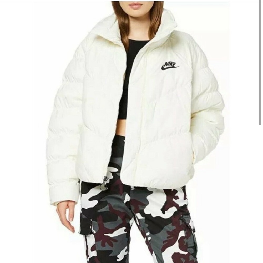 Nike Sportwear Synthetic Puffer Jacket Ivory
